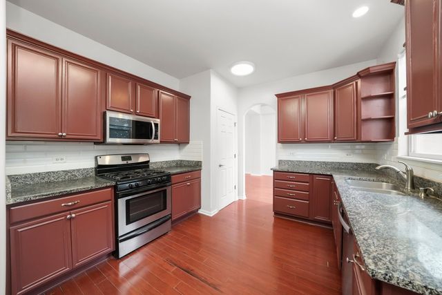 3251 THUNDERBIRD Court E, Aurora, IL 60503