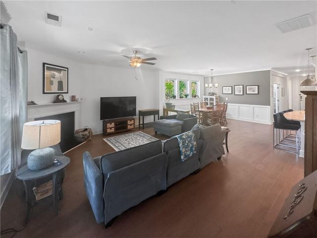 239 Floral Valley Drive, Woodstock, GA 30188