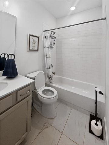 239 Floral Valley Drive, Woodstock, GA 30188