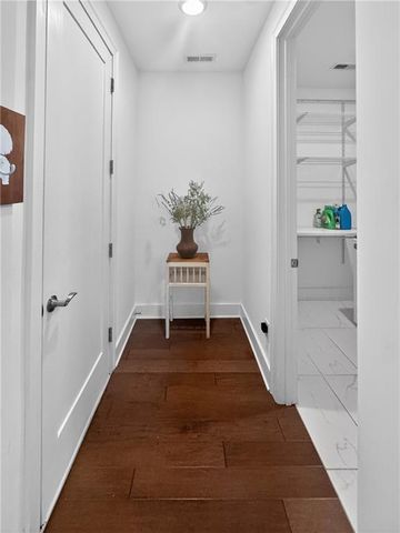 239 Floral Valley Drive, Woodstock, GA 30188