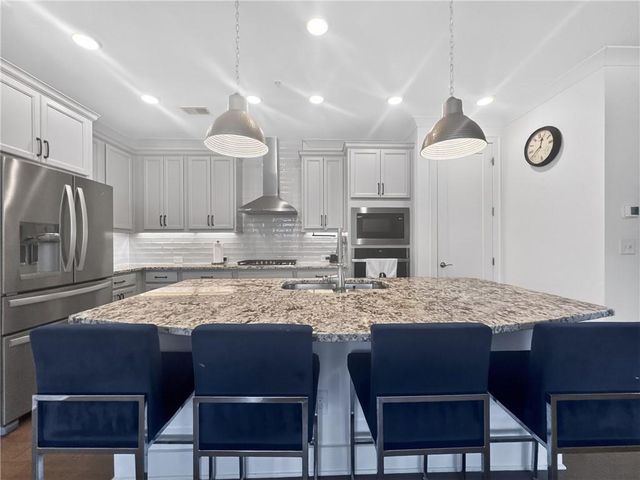 239 Floral Valley Drive, Woodstock, GA 30188