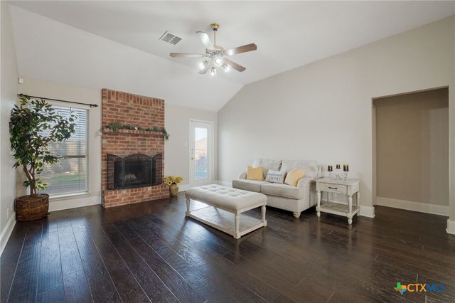 812 Silver Stone Drive, Temple, TX 76502