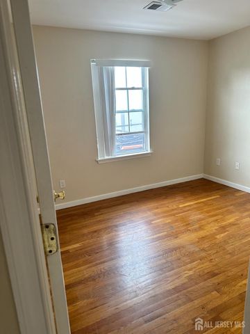 663 S Park S Street, Elizabeth, NJ 07206