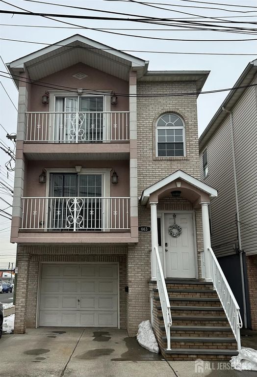 663 S Park S Street, Elizabeth, NJ 07206