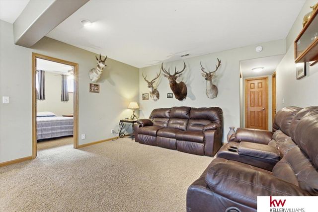 1138 Beaver Lake Boulevard, Plattsmouth, NE 68048