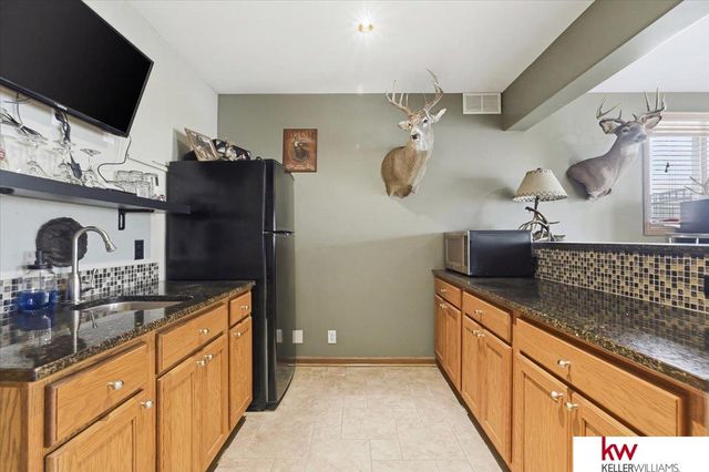 1138 Beaver Lake Boulevard, Plattsmouth, NE 68048