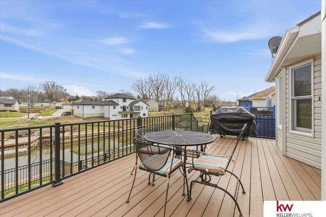 1138 Beaver Lake Boulevard, Plattsmouth, NE 68048