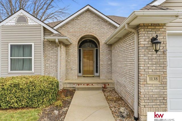 1138 Beaver Lake Boulevard, Plattsmouth, NE 68048