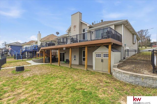 1138 Beaver Lake Boulevard, Plattsmouth, NE 68048