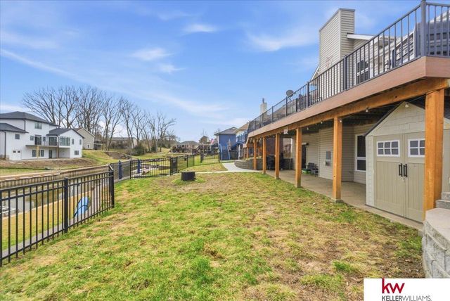 1138 Beaver Lake Boulevard, Plattsmouth, NE 68048