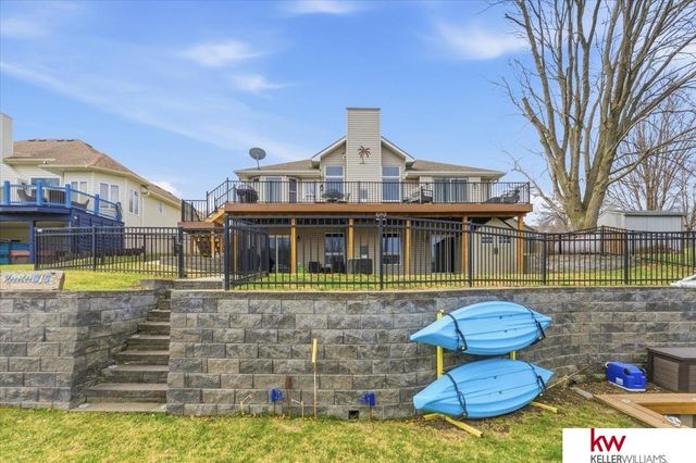 1138 Beaver Lake Boulevard, Plattsmouth, NE 68048