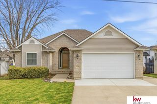 1138 Beaver Lake Boulevard, Plattsmouth, NE 68048