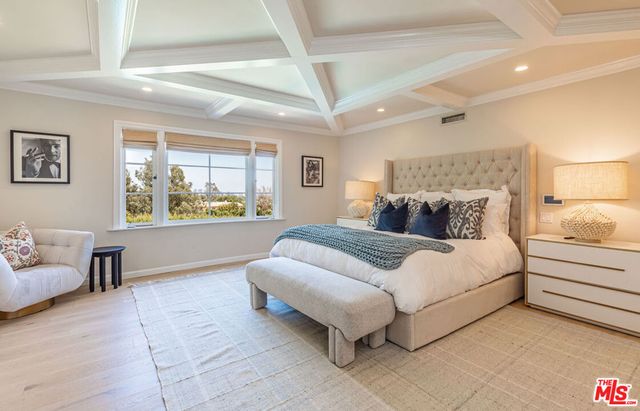 1756 Correa Way, Los Angeles, CA 90049