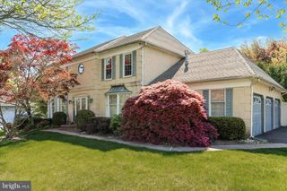 2351 PHLOX CT, Jamison, PA 18929