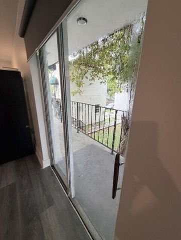1052 NW 4TH Street 4, Miami, FL 33128