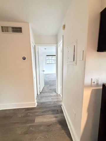 1052 NW 4TH Street 4, Miami, FL 33128