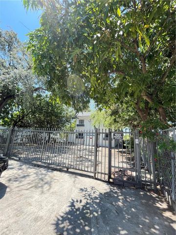 1052 NW 4TH Street 4, Miami, FL 33128