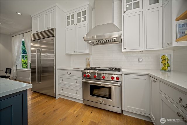 5027 48th Avenue NE, Seattle, WA 98105
