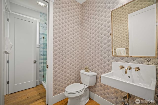 5027 48th Avenue NE, Seattle, WA 98105