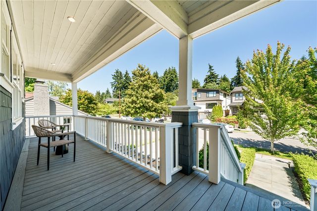 5027 48th Avenue NE, Seattle, WA 98105