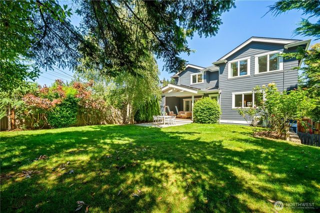 5027 48th Avenue NE, Seattle, WA 98105