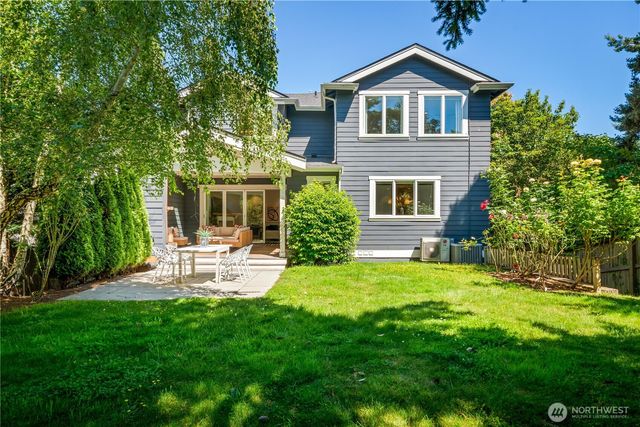 5027 48th Avenue NE, Seattle, WA 98105