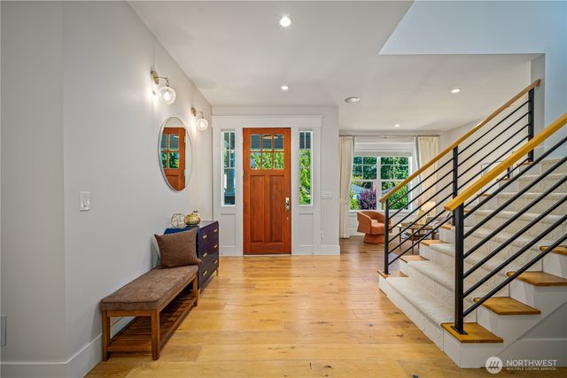 5027 48th Avenue NE, Seattle, WA 98105