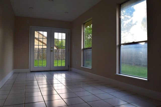 15511 Scenic Haven Drive, Houston, TX 77083