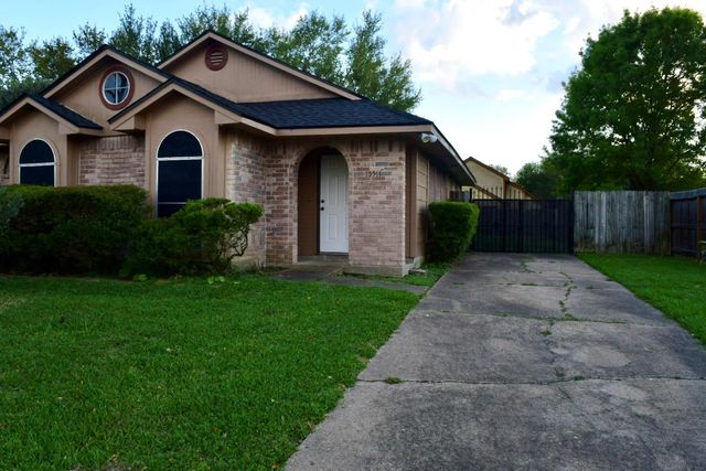 15511 Scenic Haven Drive, Houston, TX 77083