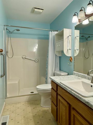 37 Meadow Road, Milton, VT 05468