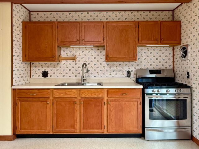 37 Meadow Road, Milton, VT 05468