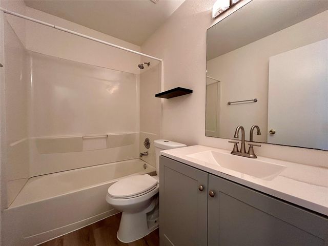 1016 Catalpa ST, Austin, TX 78702