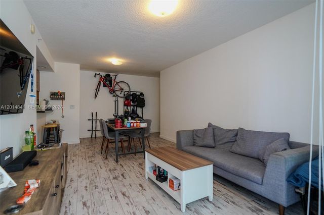 601 NE 23rd St 607, Miami, FL 33137