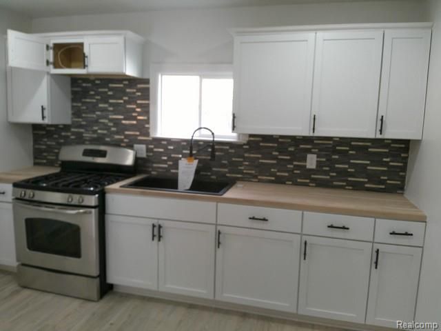 1424 Acacia Street, Saginaw, MI 48602