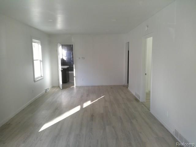 1424 Acacia Street, Saginaw, MI 48602