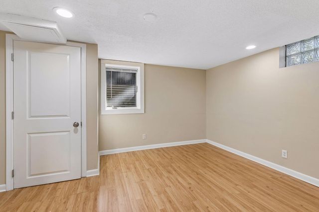 1020 Orkla Drive, Golden Valley, MN 55427