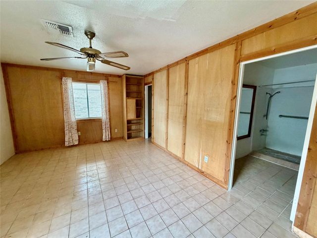 1119 Pinecroft Drive, Sugar Land, TX 77498