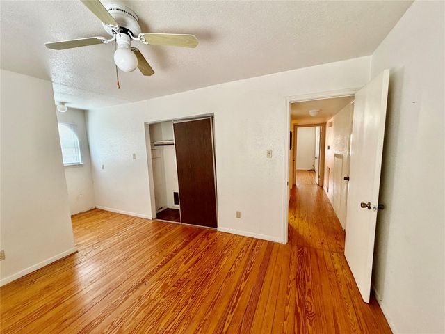 1119 Pinecroft Drive, Sugar Land, TX 77498