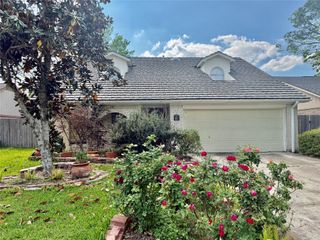 1119 Pinecroft Drive, Sugar Land, TX 77498