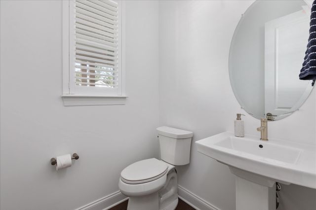 124 NANDINA PL, Lake Frederick, VA 22630