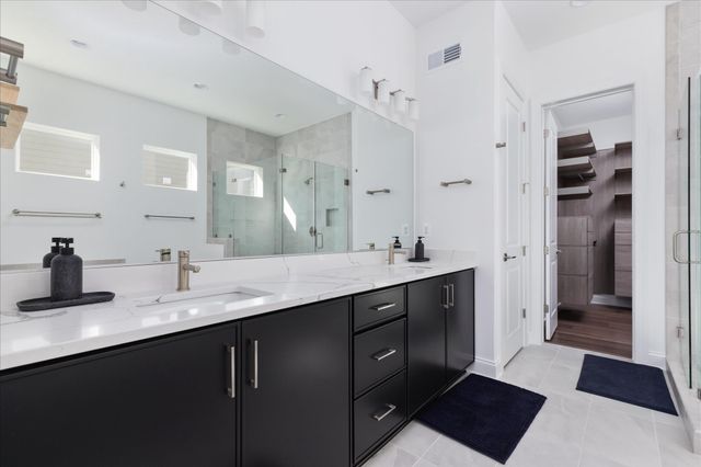 124 NANDINA PL, Lake Frederick, VA 22630