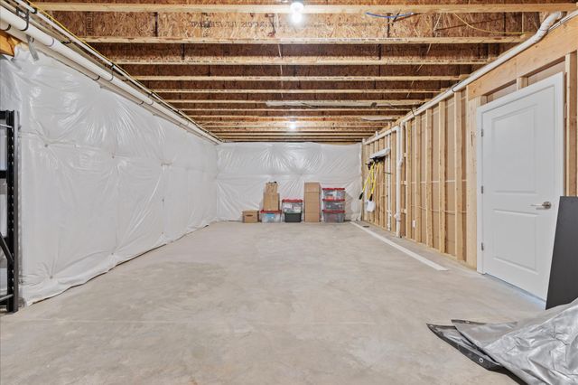 124 NANDINA PL, Lake Frederick, VA 22630