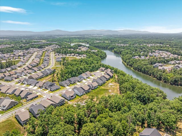 124 NANDINA PL, Lake Frederick, VA 22630
