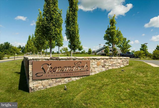 124 NANDINA PL, Lake Frederick, VA 22630