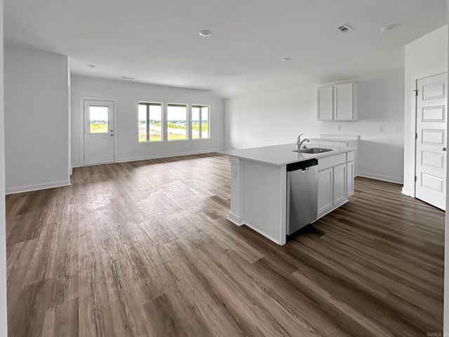 221 Alyece Lane, Hensley, AR 72065