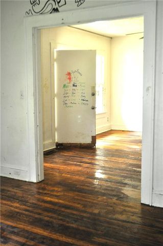 785 N Elizabeth Place NW, Atlanta, GA 30318