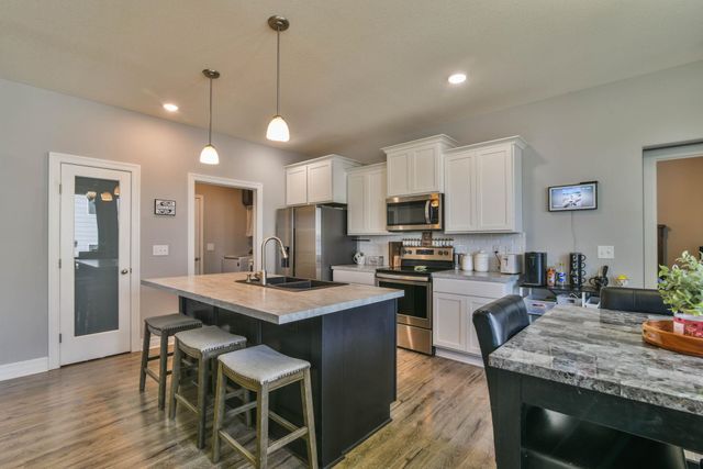 3739 N Pepper Ridge, Wichita, KS 67205