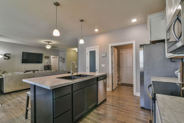 3739 N Pepper Ridge, Wichita, KS 67205