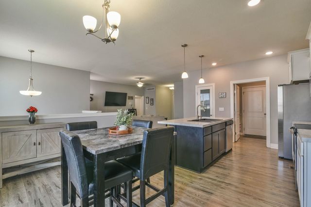3739 N Pepper Ridge, Wichita, KS 67205