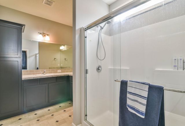 3739 N Pepper Ridge, Wichita, KS 67205